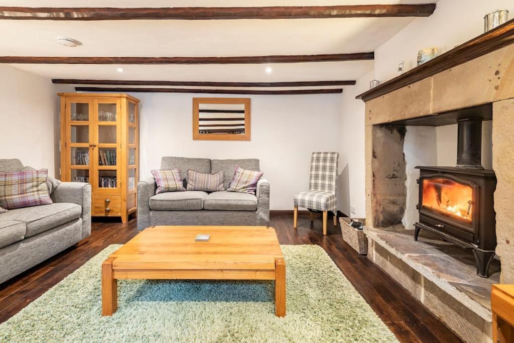 Peak District - 1 Harrow Cottage - Great Longstone Экстерьер фото